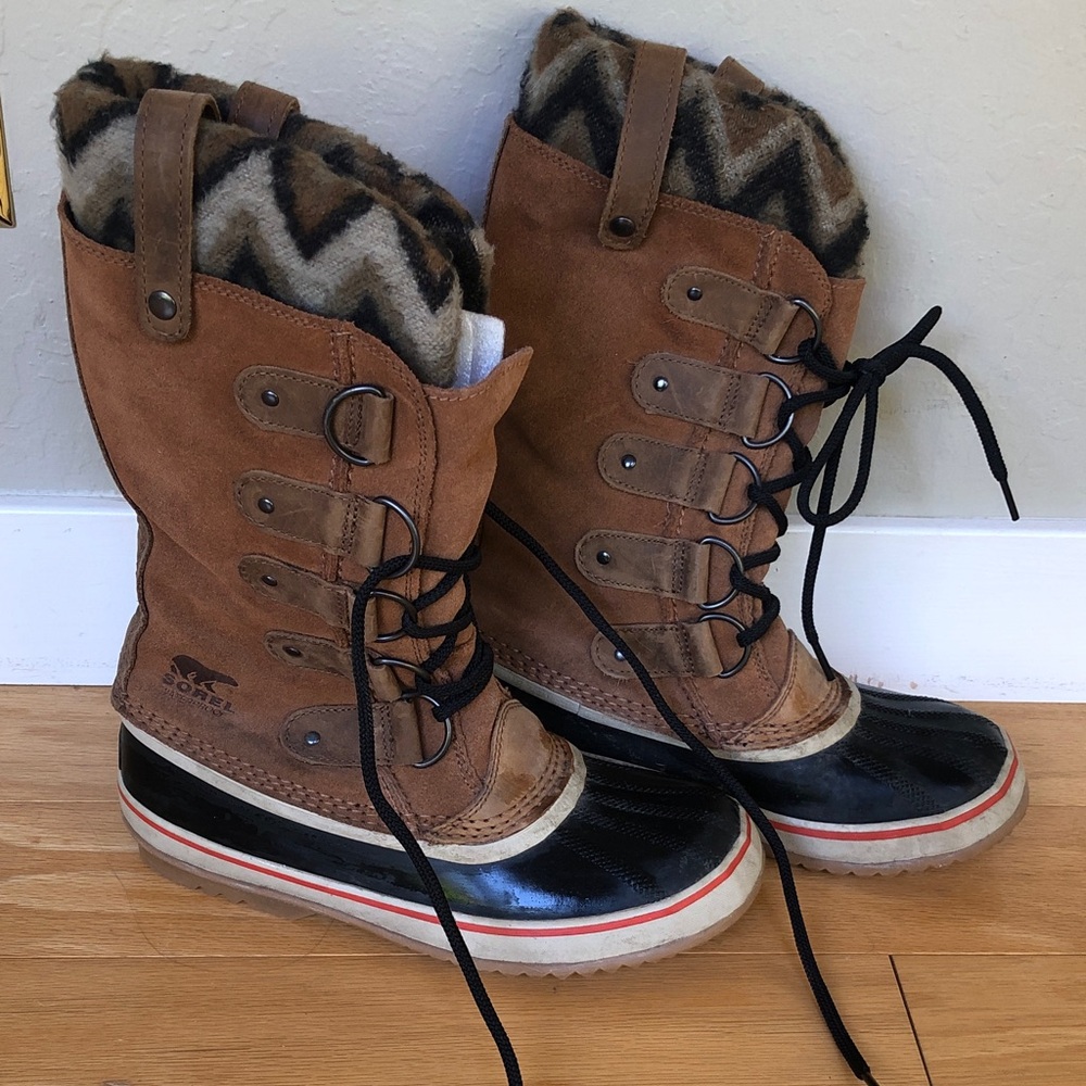 Sorel Brown Suede & Black Duck Boot with Patterned Wool Lining